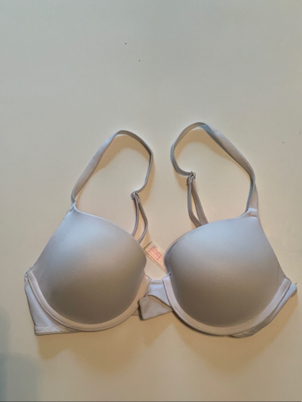 PINK Victoria's Secret White Molded T-Shirt Bra